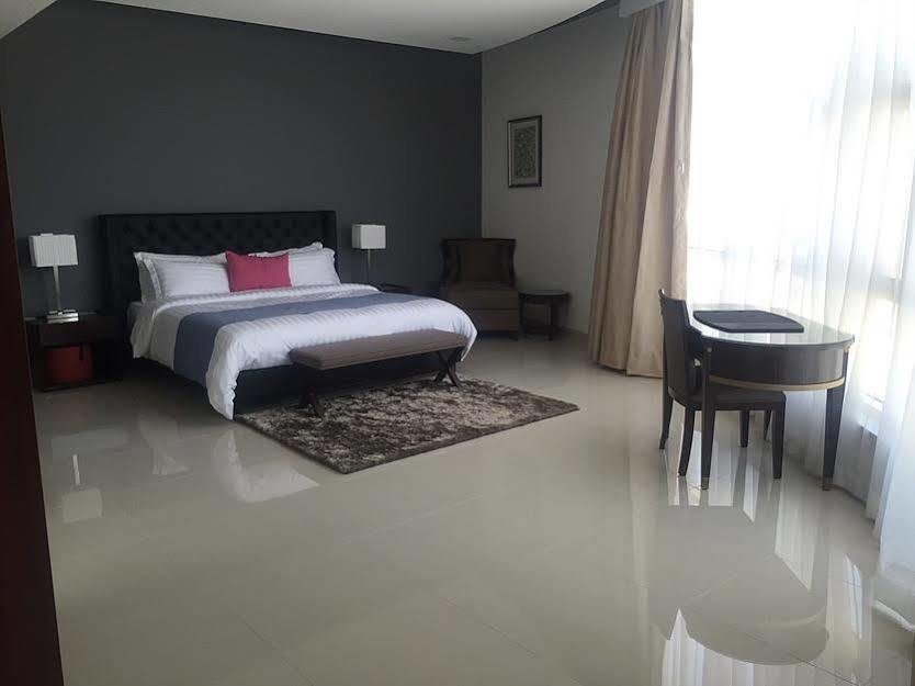 Seef Avenue Suites Манама Екстер'єр фото